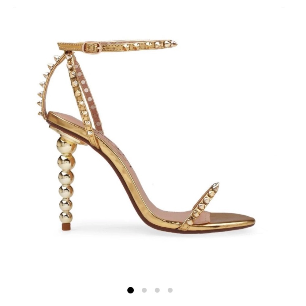 Heels - Picture 1 of 6
